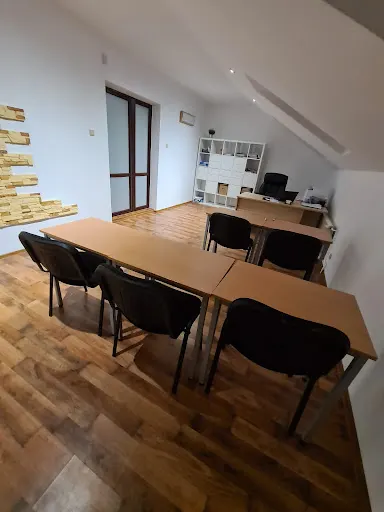 CKZ Szkolenia - kwalifikacja wstępna i szkolenia okresowe kierowców